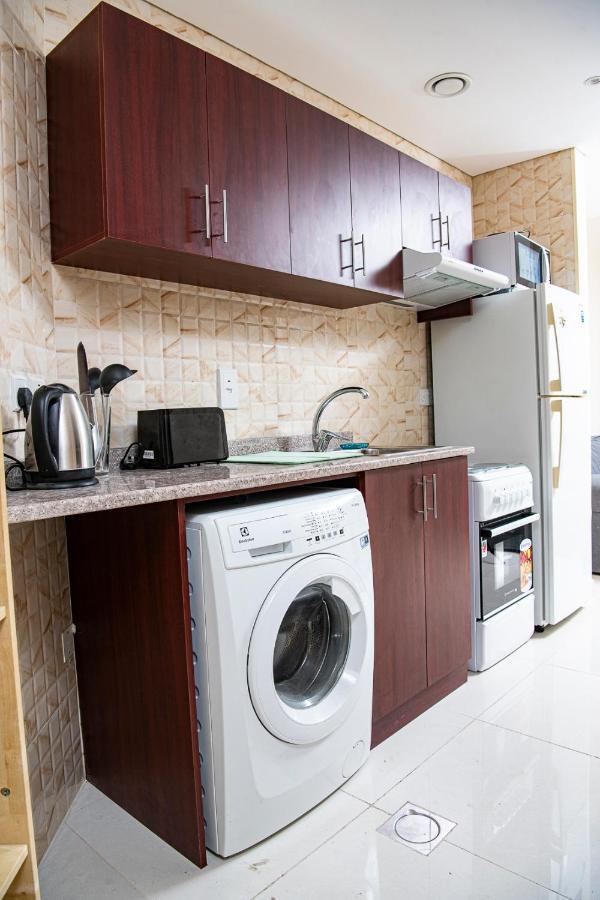 Studio In The Heart Of Sports City -Great View & Amenities! ดูไบ ภายนอก รูปภาพ